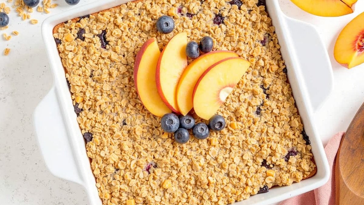 Peach & Blueberry Baked Oatmeal