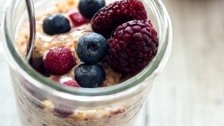 Protein-Packed Greek Yogurt Overnight Oats
