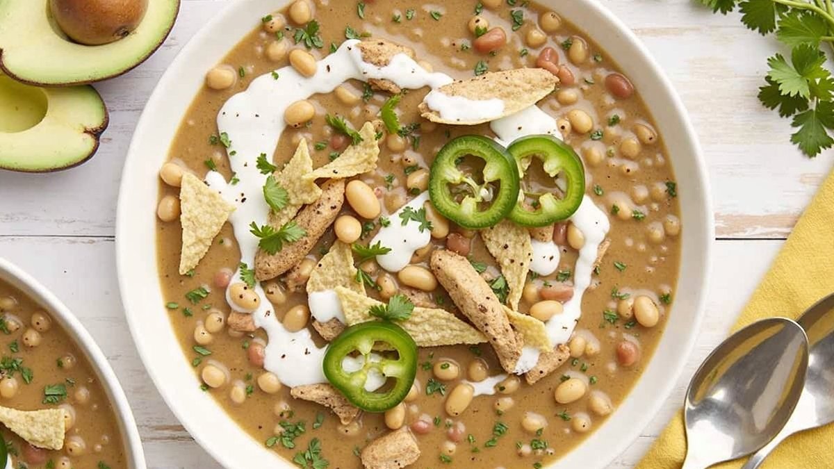 Slow Cooker White Chicken Chili with Crispy Tortilla Chips